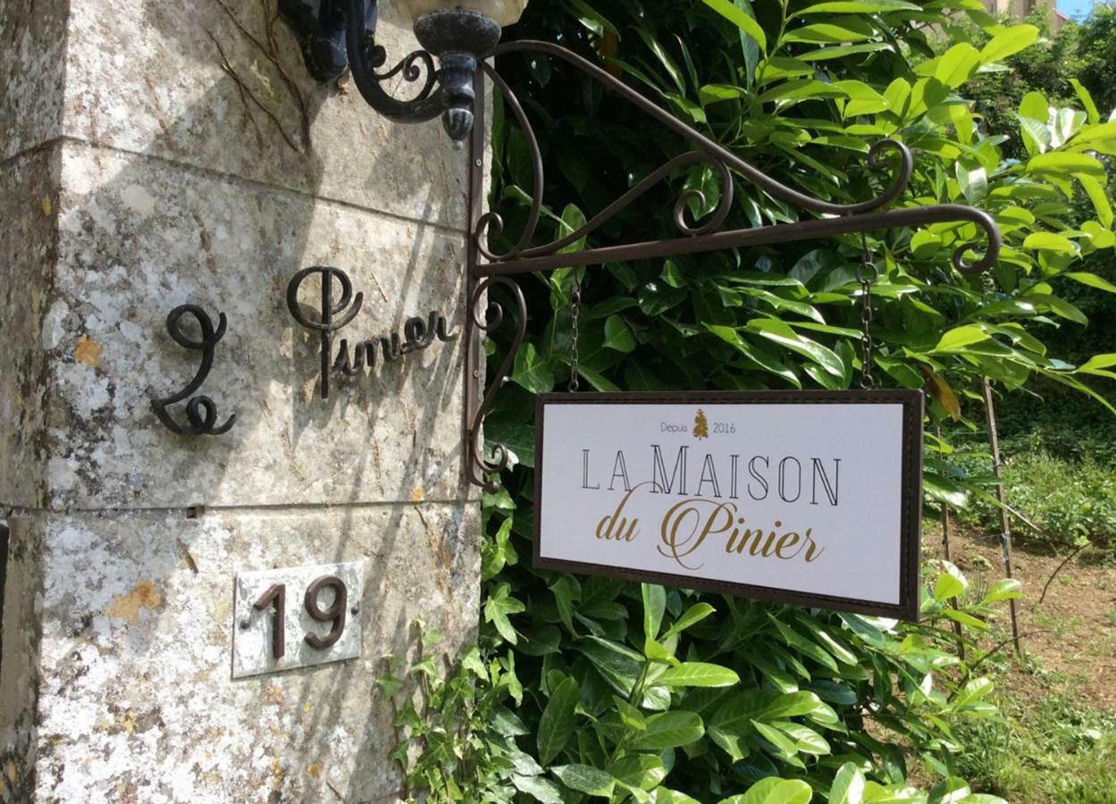 La Maison Du Pinier Breuil-Barret Exterior foto